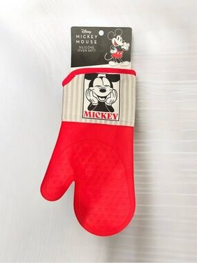 Disney Mickey Mouse oven mitt with textured, heat-resistant red silicone grip